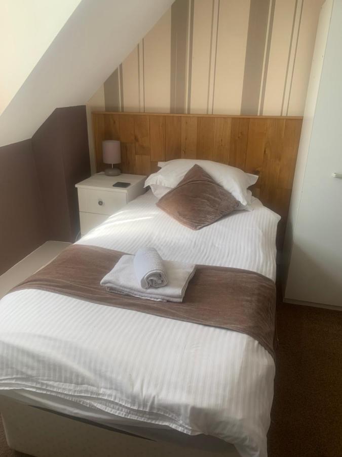 Burnett Arms Otel Inverurie Dış mekan fotoğraf
